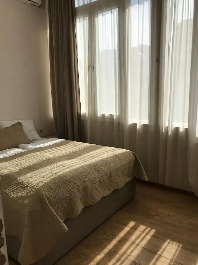 Aparthotel Old Avenue Tbilisi 3*,  Georgia